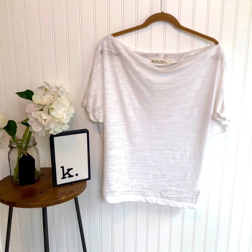 We The Free White Short Sleeve Tee Size Medium